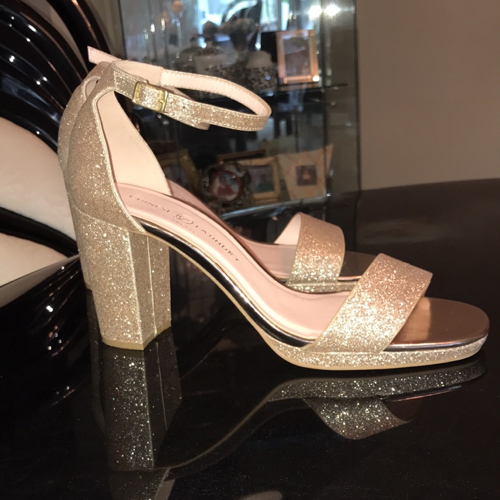 Chinese Laundry | Women Teri Platform Cream sequence shoes | 📐 11M